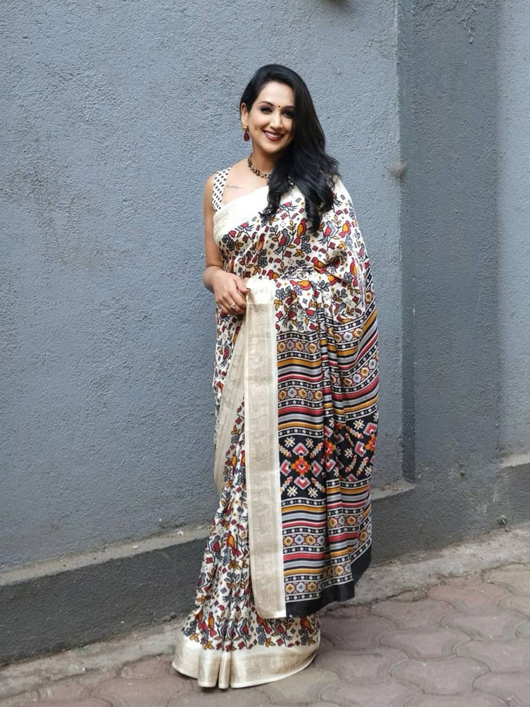

STAVA CREATION Ethnic Motifs Pashmina Ikat Saree, Cream