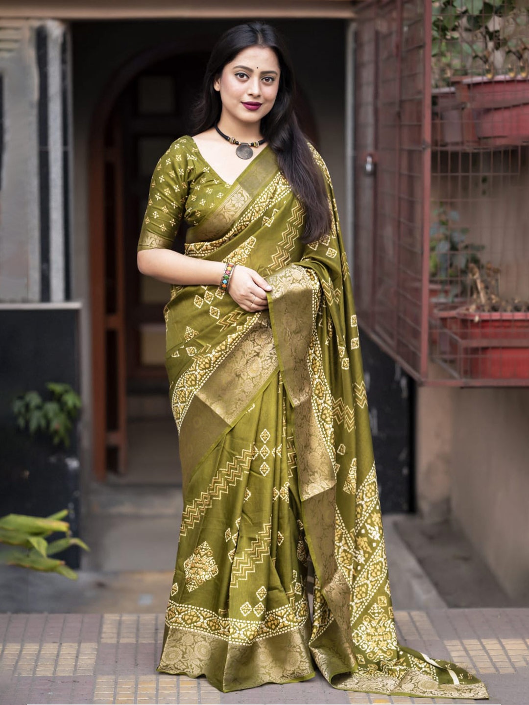 

STAVA CREATION Batik Pure Cotton Block Print Saree, Green