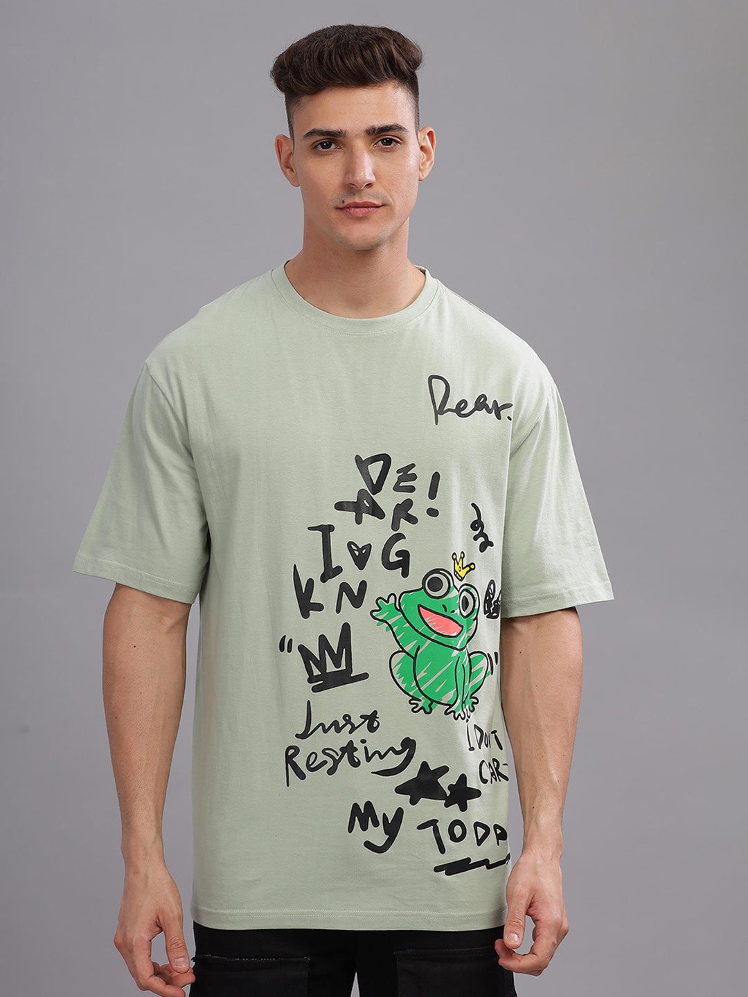 

TOMHIDDLE Men Graphic Printed Oversized T-shirt, Green