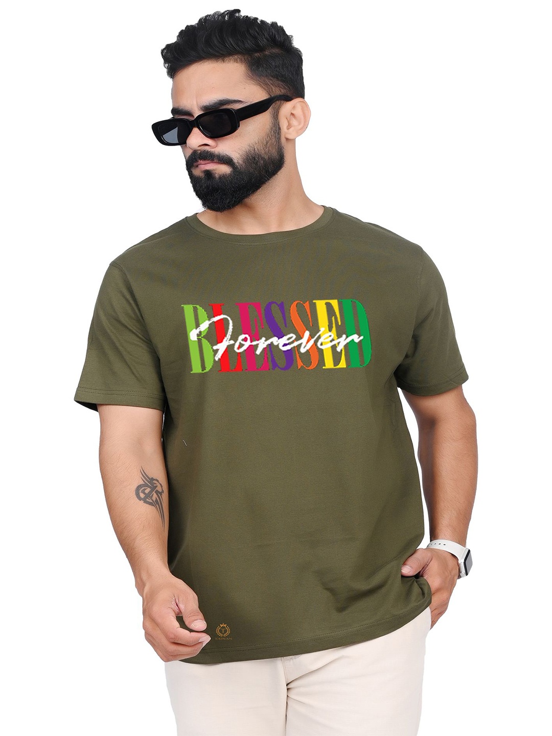 

TAJNAN Men Typography Printed Applique T-shirt, Green