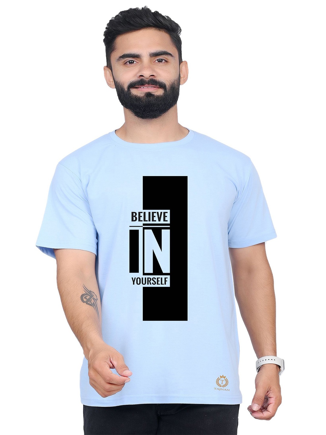 

TAJNAN Men Typography Printed Applique T-shirt, Blue