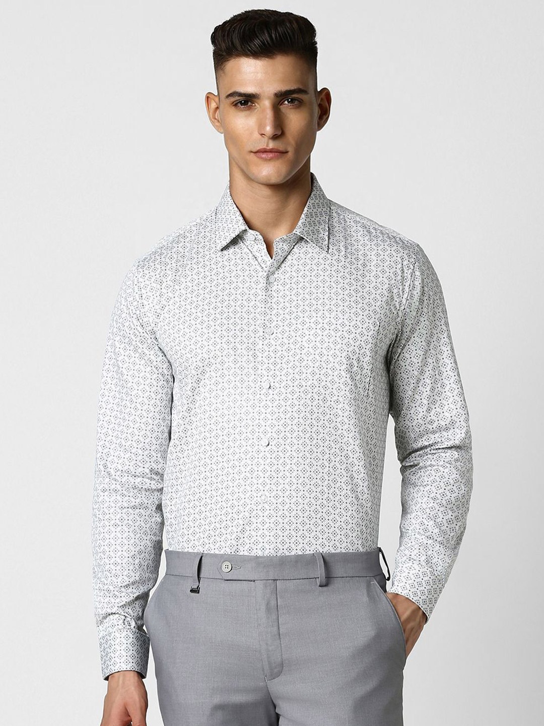 

Van Heusen Spread Collar Slim Fit Geometric Printed Cotton Casual Shirt, White