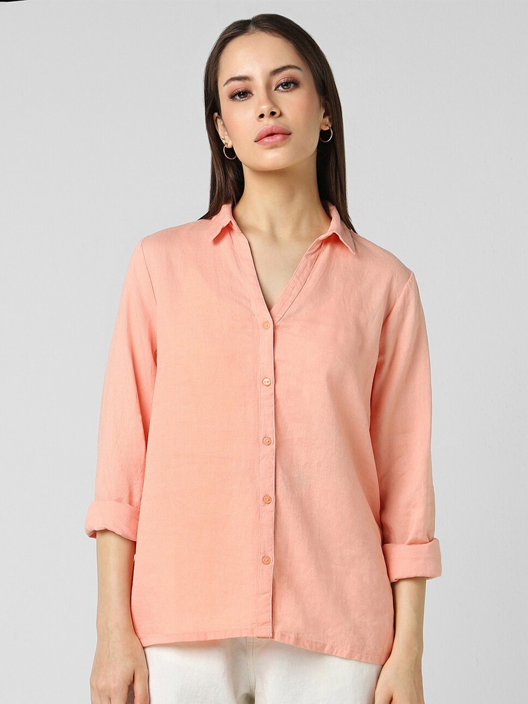 

Van Heusen Woman Spread Collar Roll Up Sleeves Regular Fit Casual Shirt, Peach