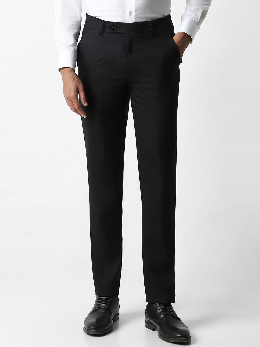 

Van Heusen Men Slim Fit Mid-Rise Formal Trousers, Black