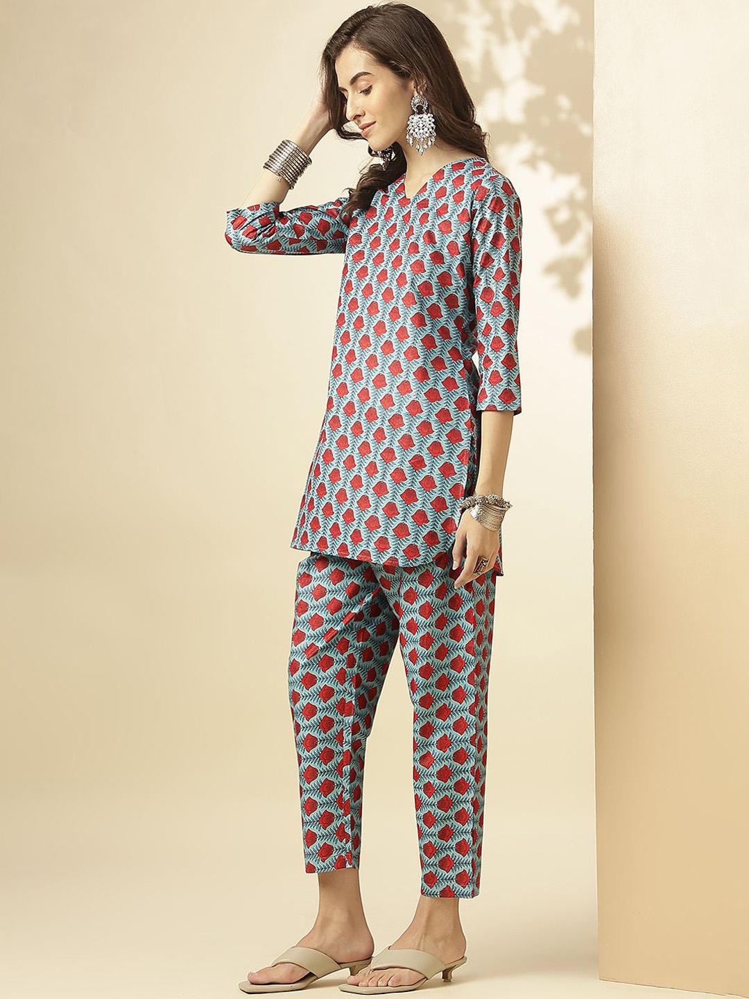 

Shaily Sky Blue Floral Printed V -Neck Tunic With Trousers