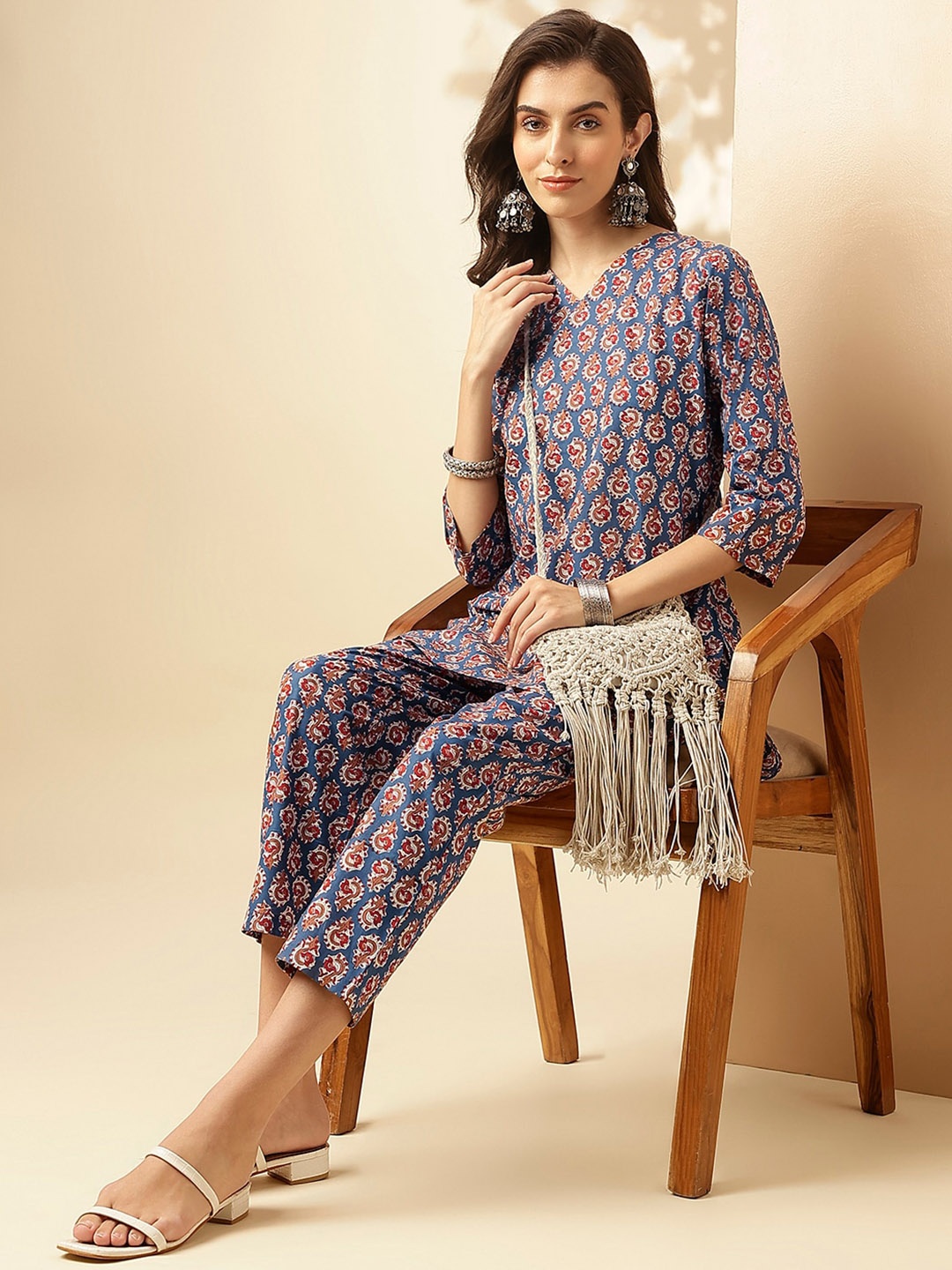 

Shaily Navy Blue Ethnic Printed V-Neck Tunic With Trouser