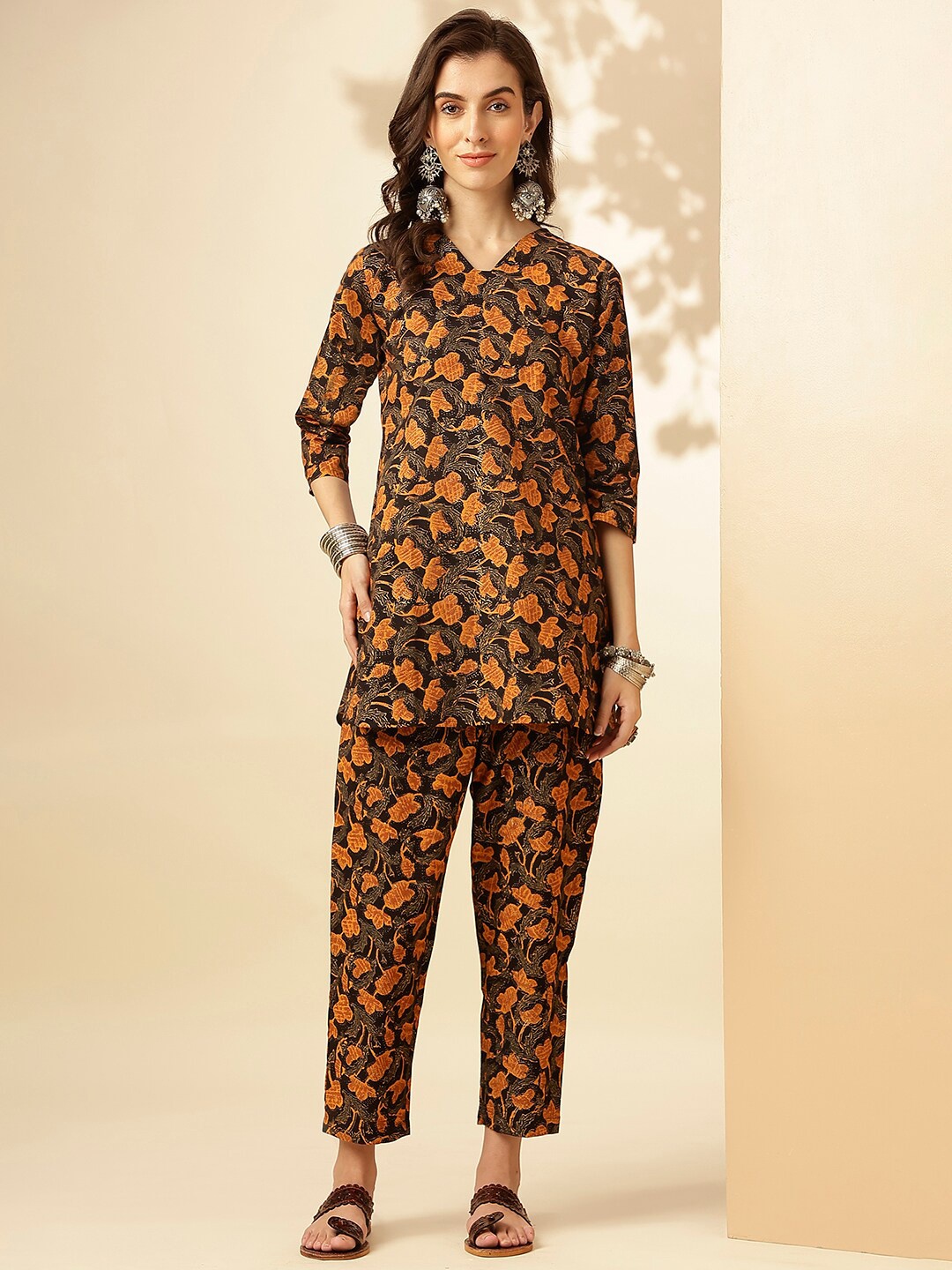 Shaily Floral Printed V-Neck Tunic & Trousers, Navy blue