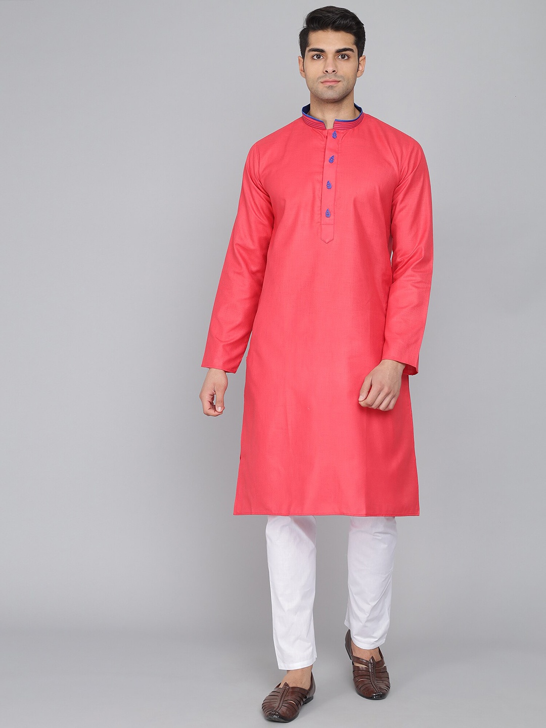 

LA'SCOOT Mandarin Collar Straight Kurta With Trousers, Maroon