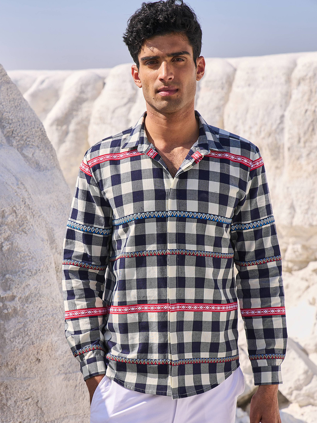 

Dash and Dot Checked Spread Collar Long Sleeves Cotton Shirt, White