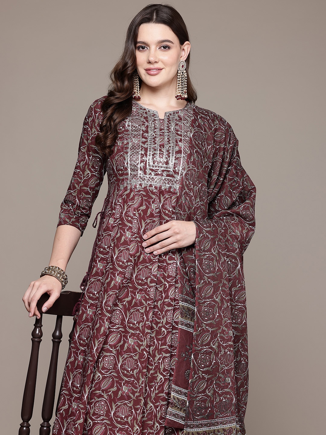 

Readiprint Fashions Floral Printed Sequinned Pure Cotton Kurta With Trousers & Dupatta, Burgundy