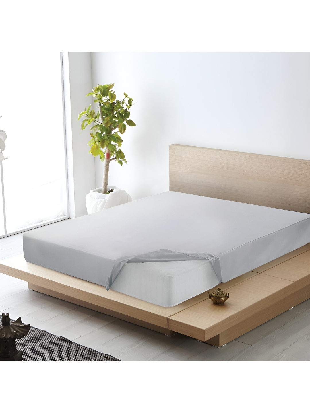 

Centuary Grey Cotton Water Resistant Queen Size Mattress Protector