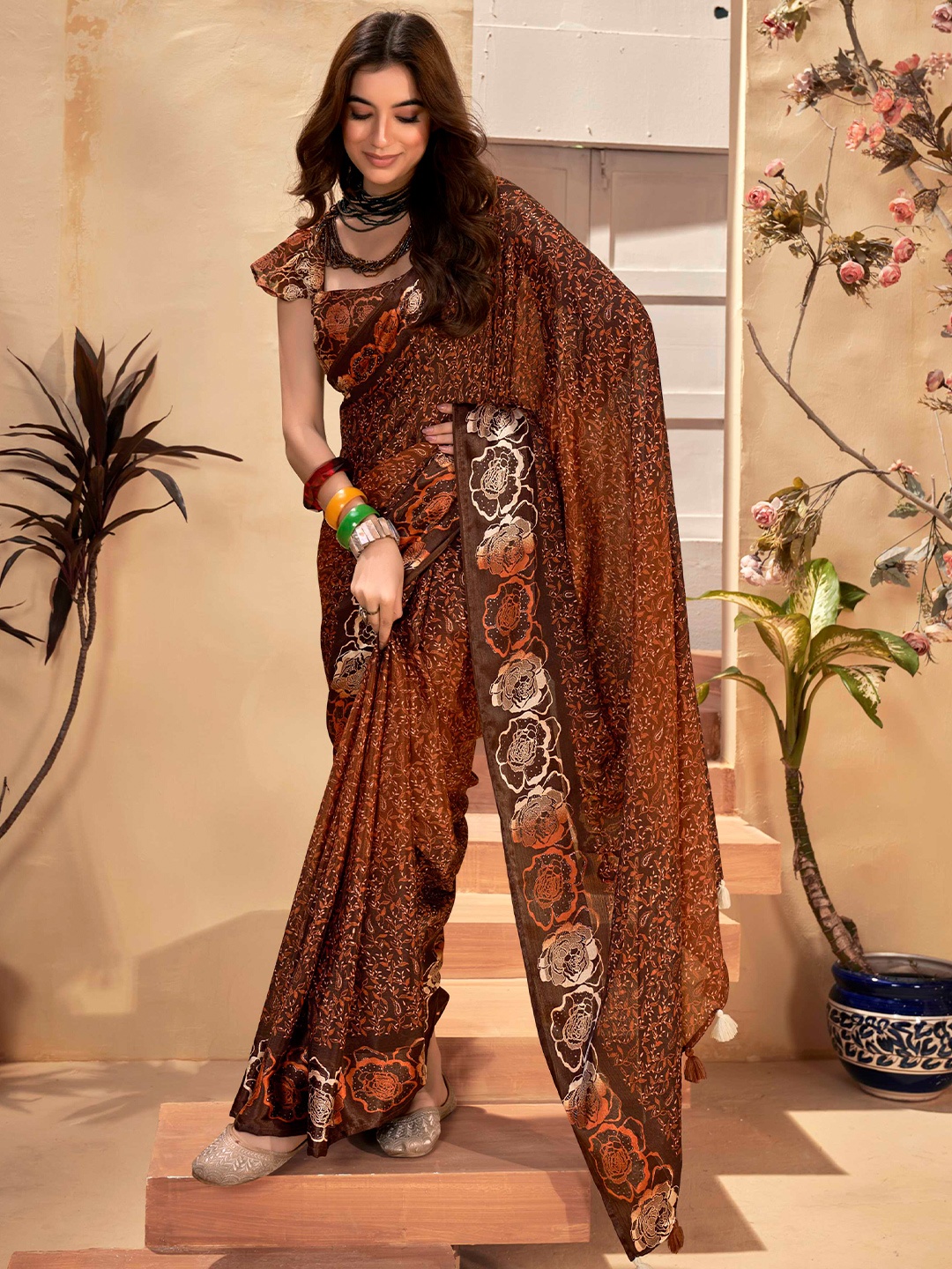 

Panzora Floral Saree, Coffee brown
