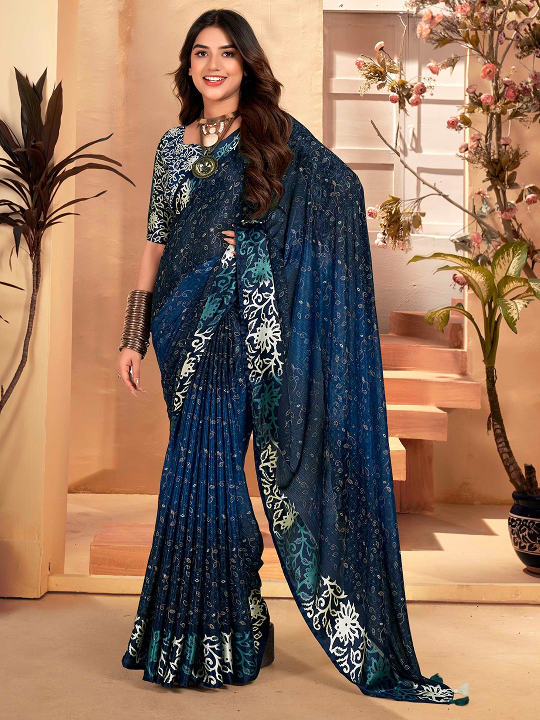 

Panzora Floral Printed Saree, Teal