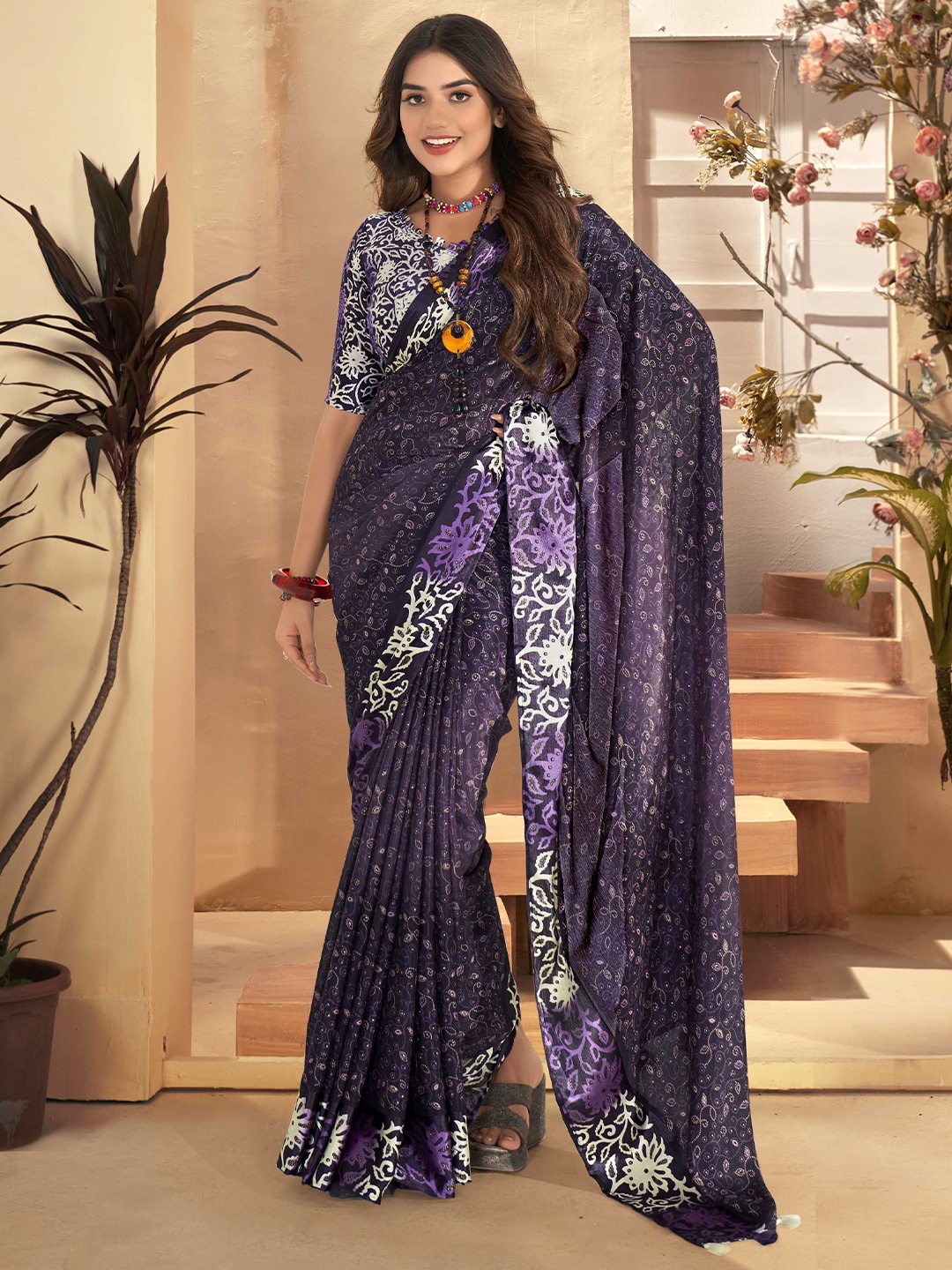 

Panzora Floral Printed Saree, Purple