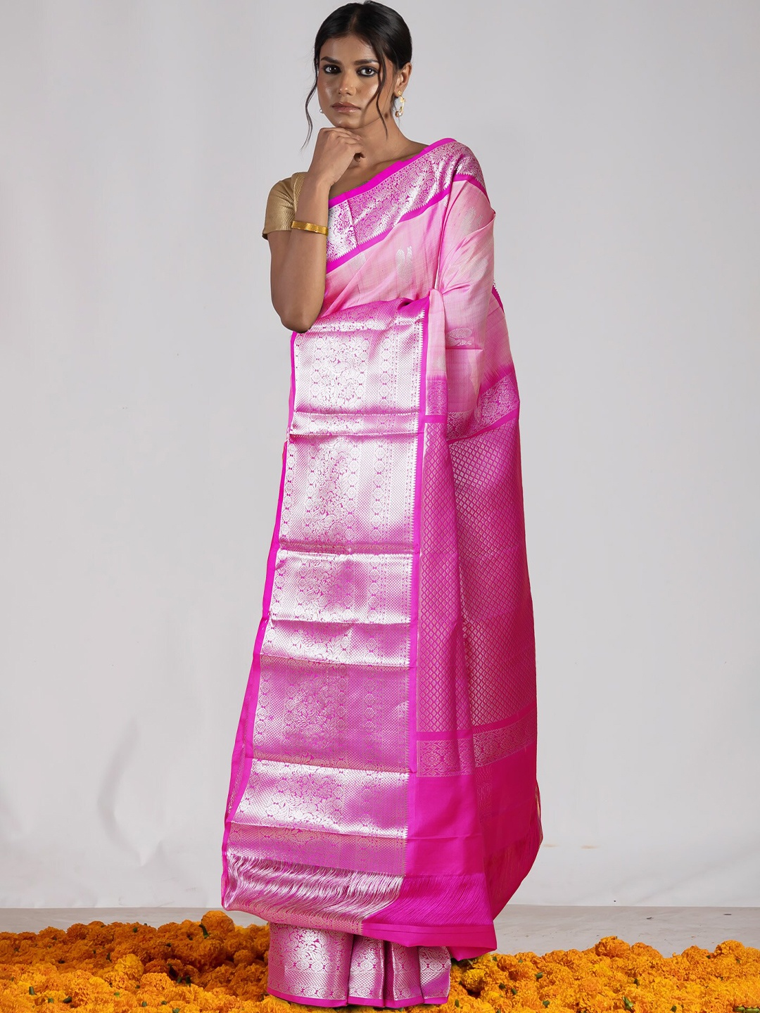 

Unnati Silks Woven Design Zari Pure Silk Handloom Saree, Pink