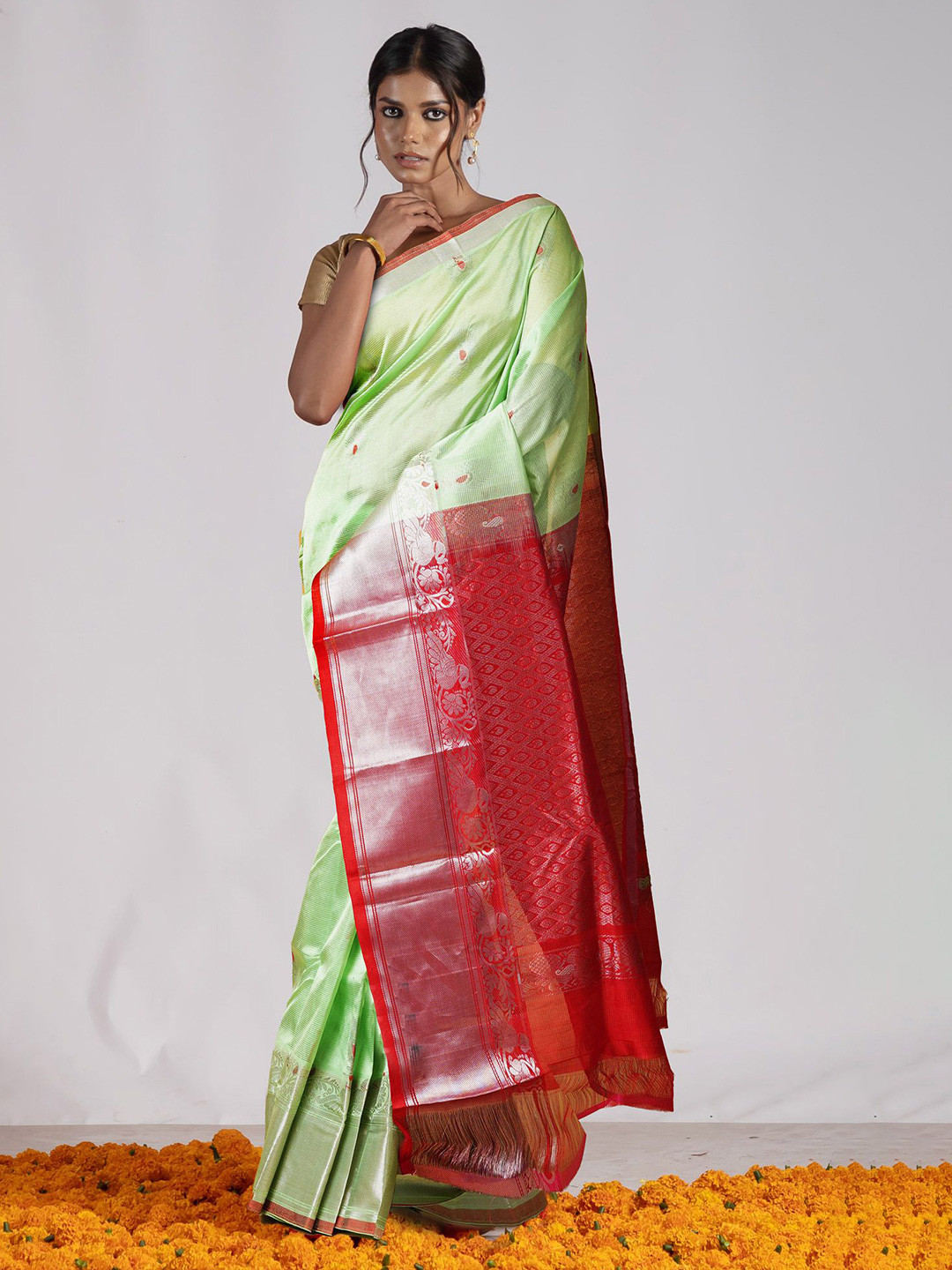 

Unnati Silks Ethnic Motifs Woven Design Zari Pure Silk Handloom Saree, Green