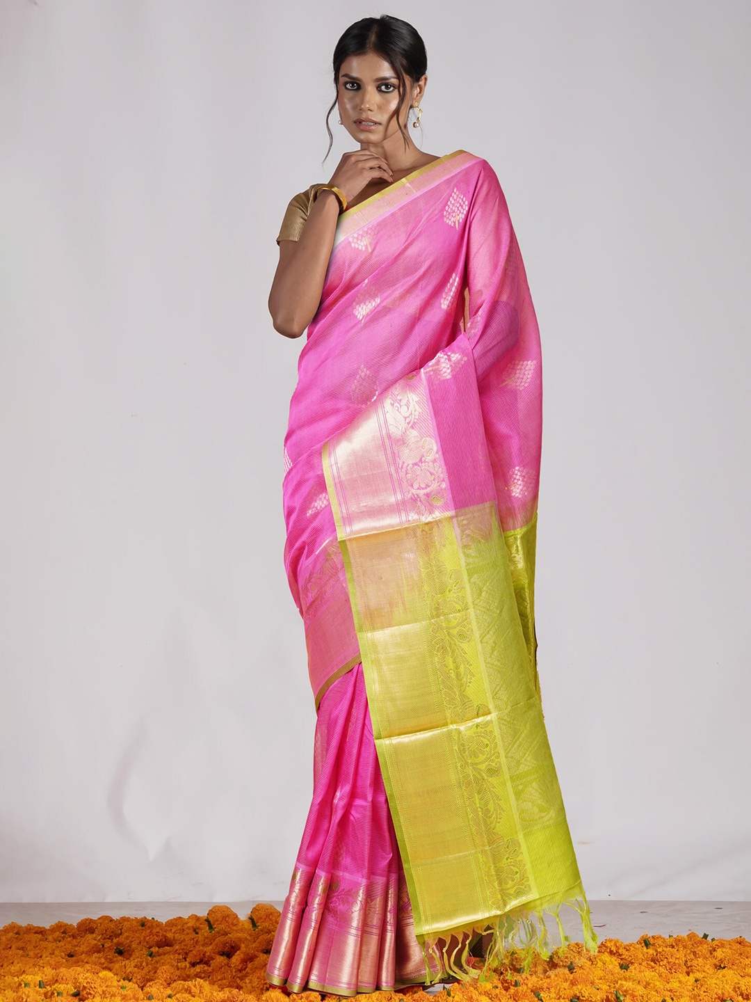 

Unnati Silks Woven Design Zari Pure Silk Handloom Saree, Pink