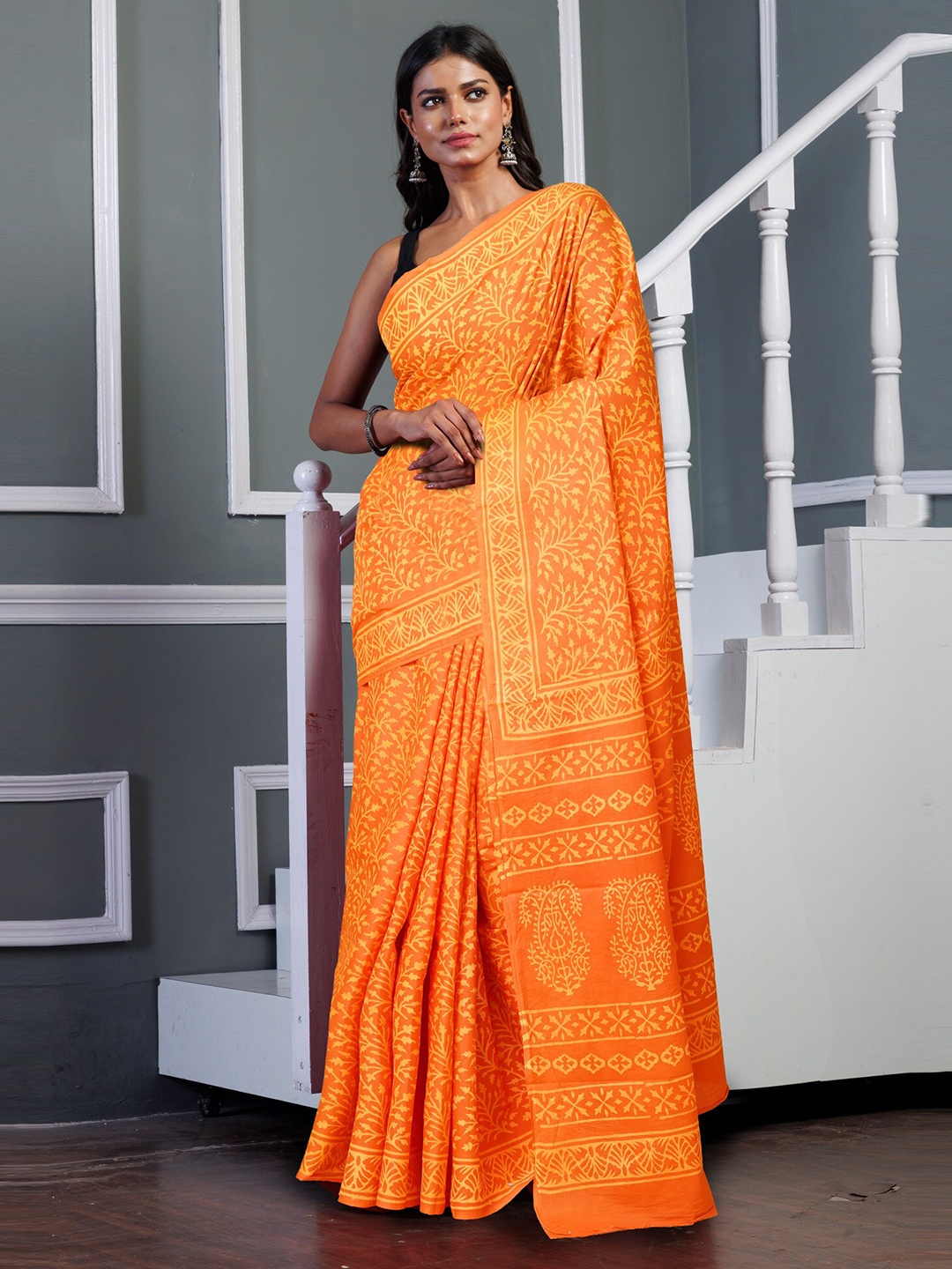 

Unnati Silks Ethnic Motifs Pure Cotton Handloom Block Print Saree, Orange