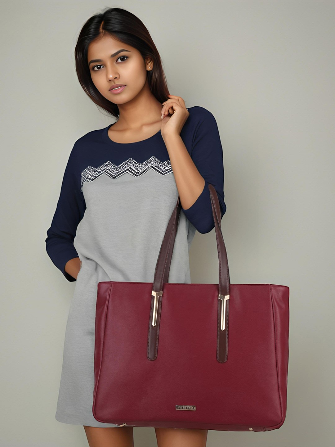 

Toteteca PU Structured Shoulder Bag, Red