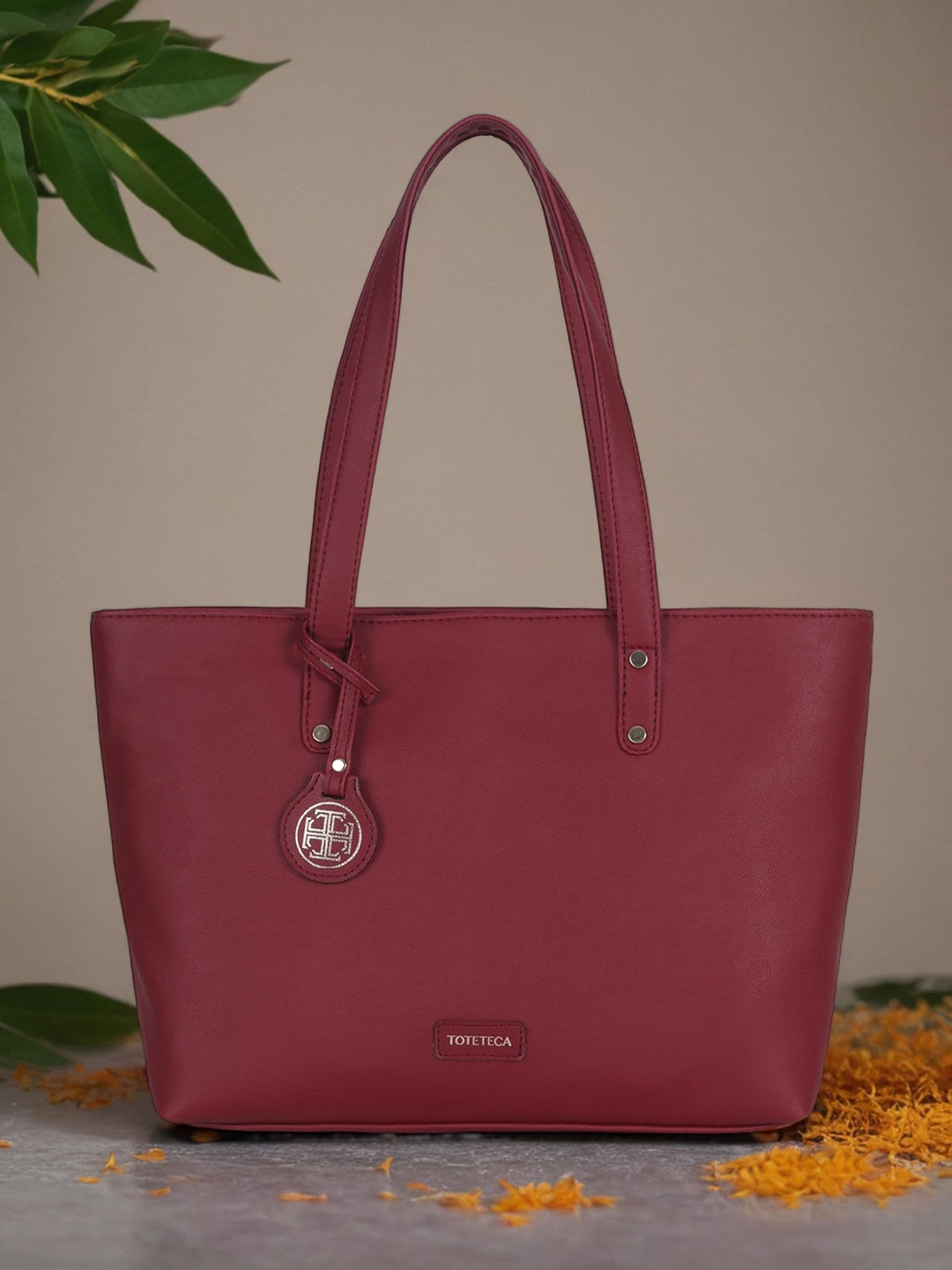 

Toteteca PU Structured Handheld Bag, Red