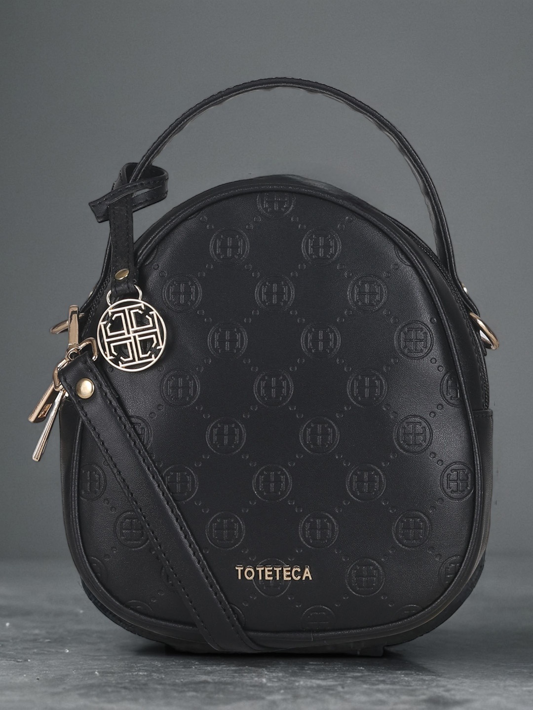 

Toteteca Women PU Swagger Sling Bag With Quilted, Black