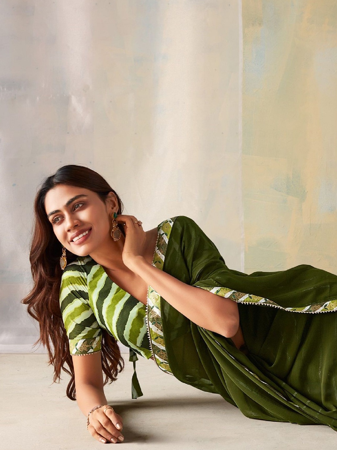 Panzora Striped Embellished Saree, Green