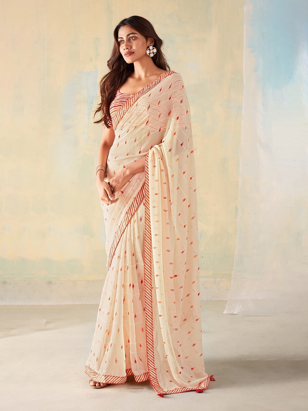 

Panzora Abstract Printed Saree, Cream