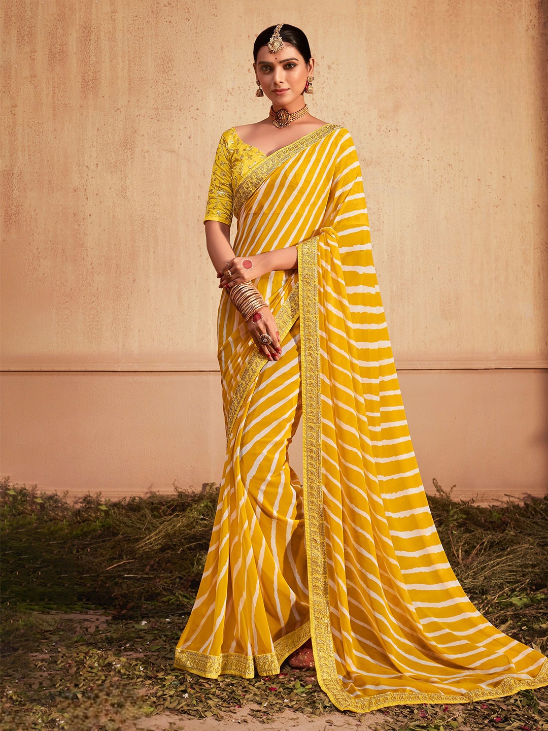 

Panzora Leheriya Printed Sequinned Leheriya Saree, Yellow
