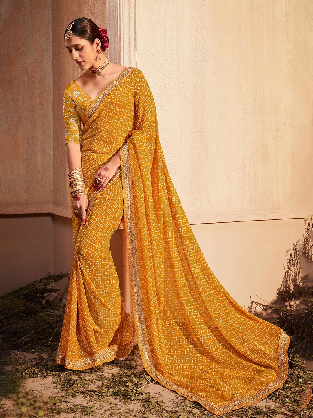 

Panzora Embroidered Bandhani Saree, Yellow