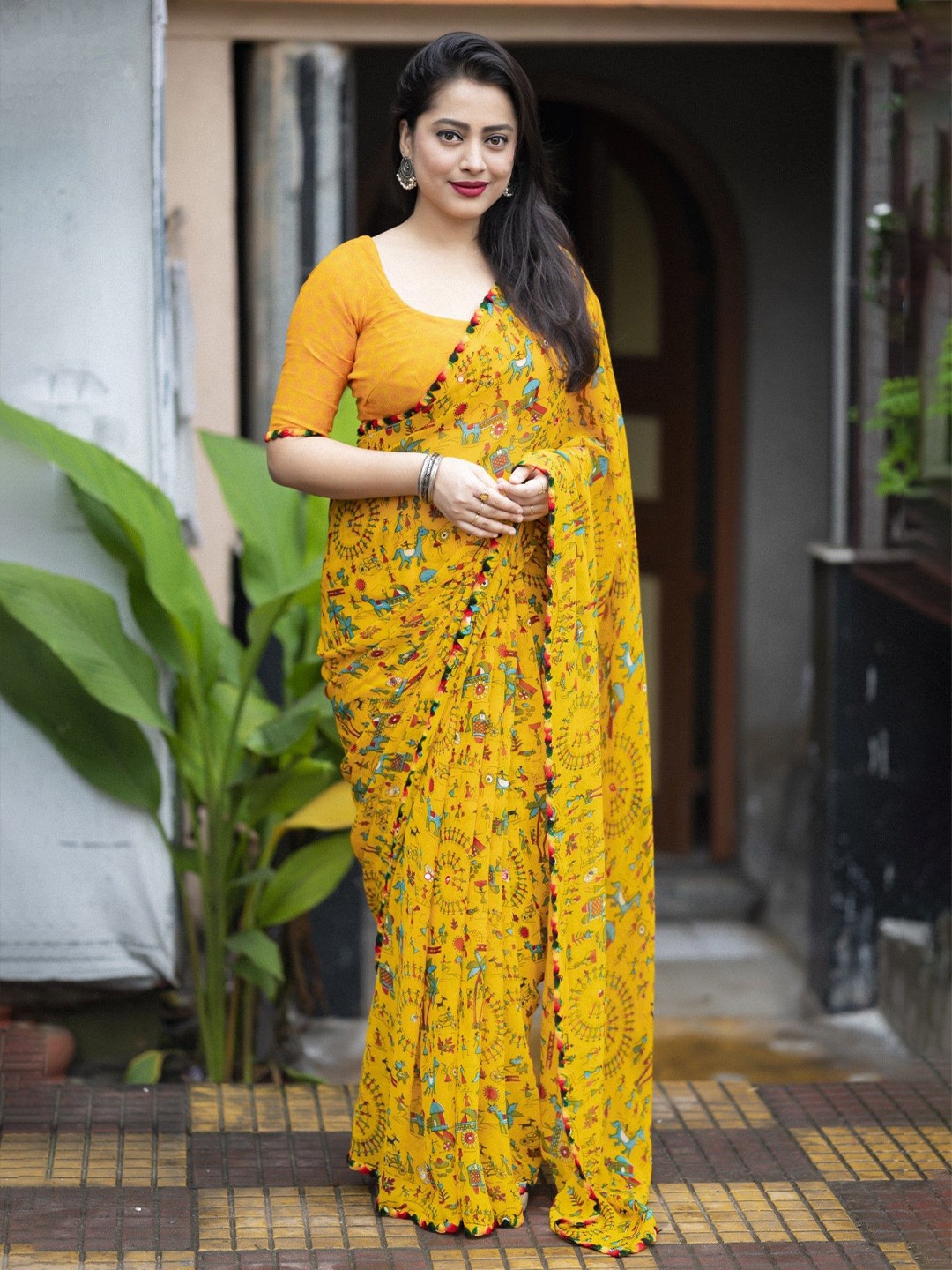 

Panzora Warli Embroidered Saree, Yellow