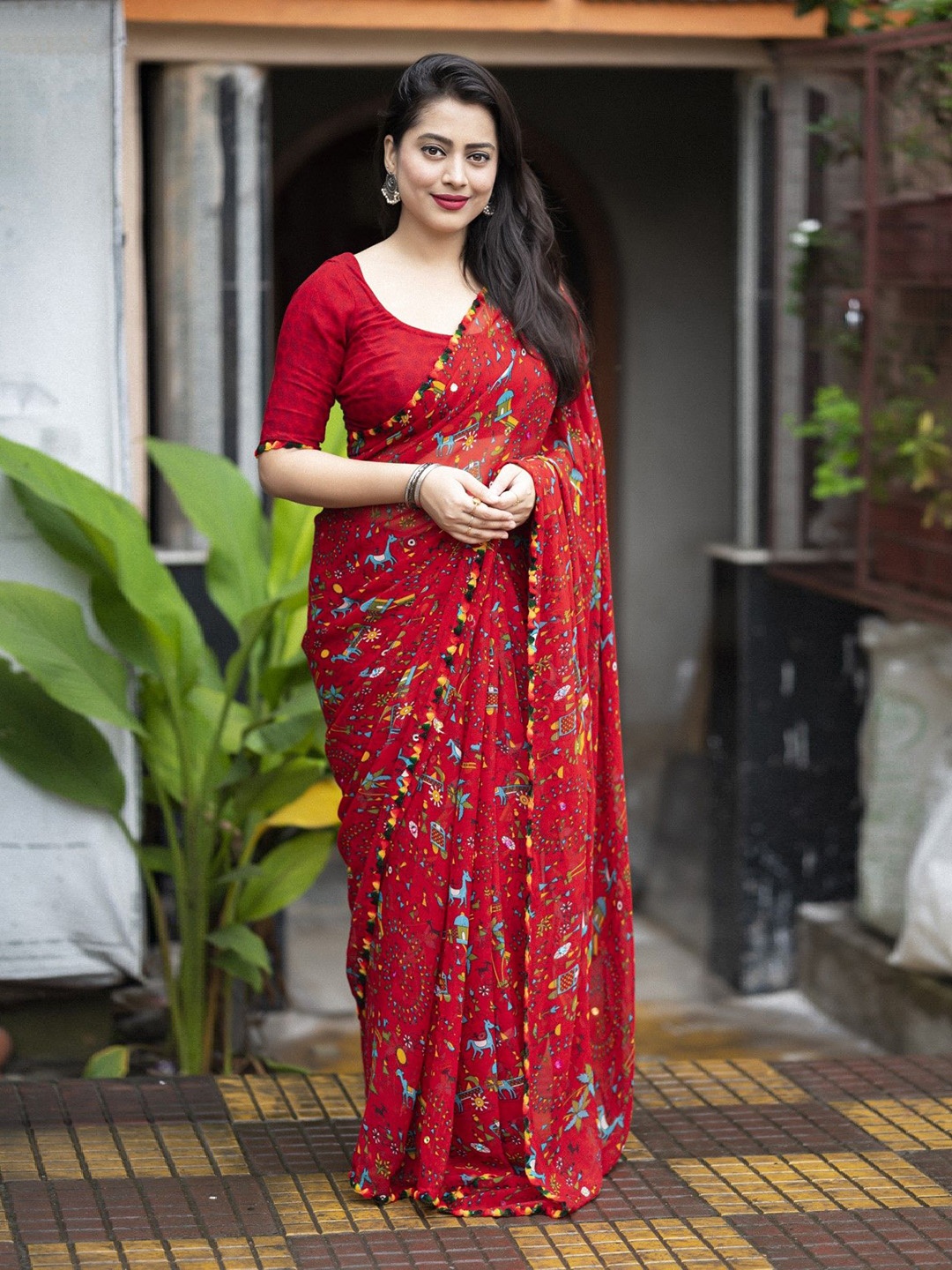 

Panzora Warli printed Embroidered Saree, Red