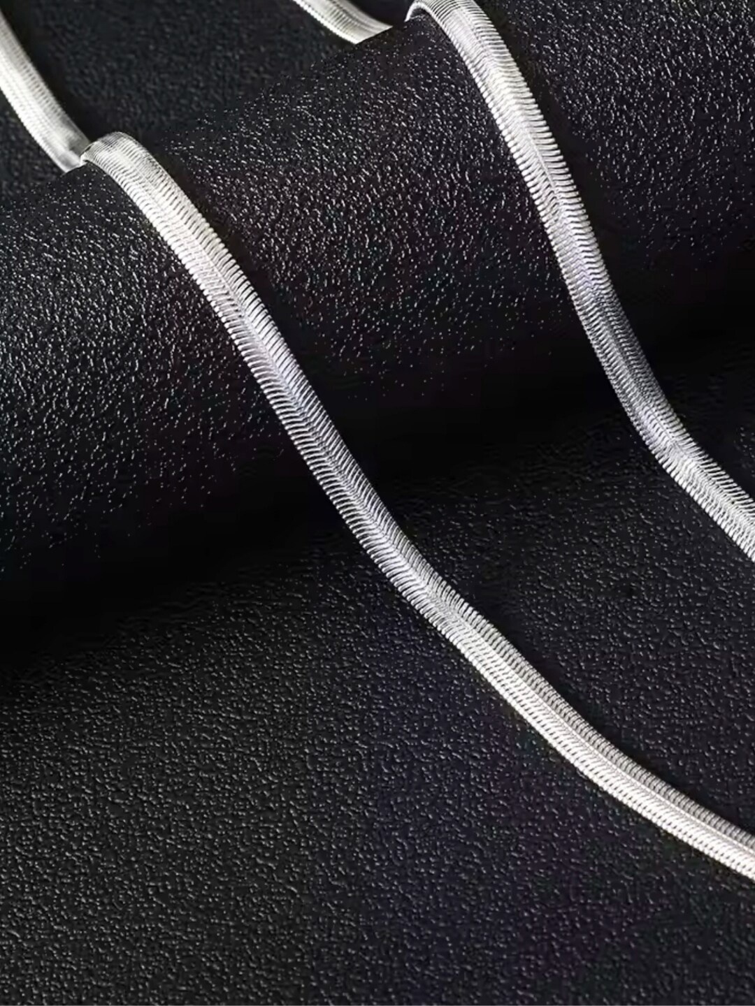 

SALVE Men Salve Thick Herringbone Chain, Silver