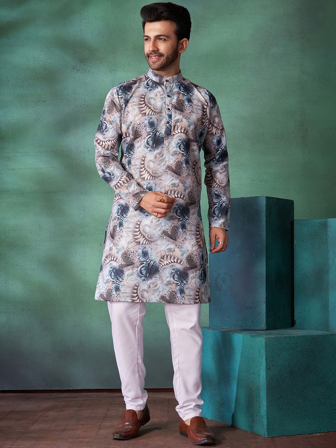 

Fashion FRICKS Men Ethnic Motifs Printed Regular Kurta with Pyjamas, Beige