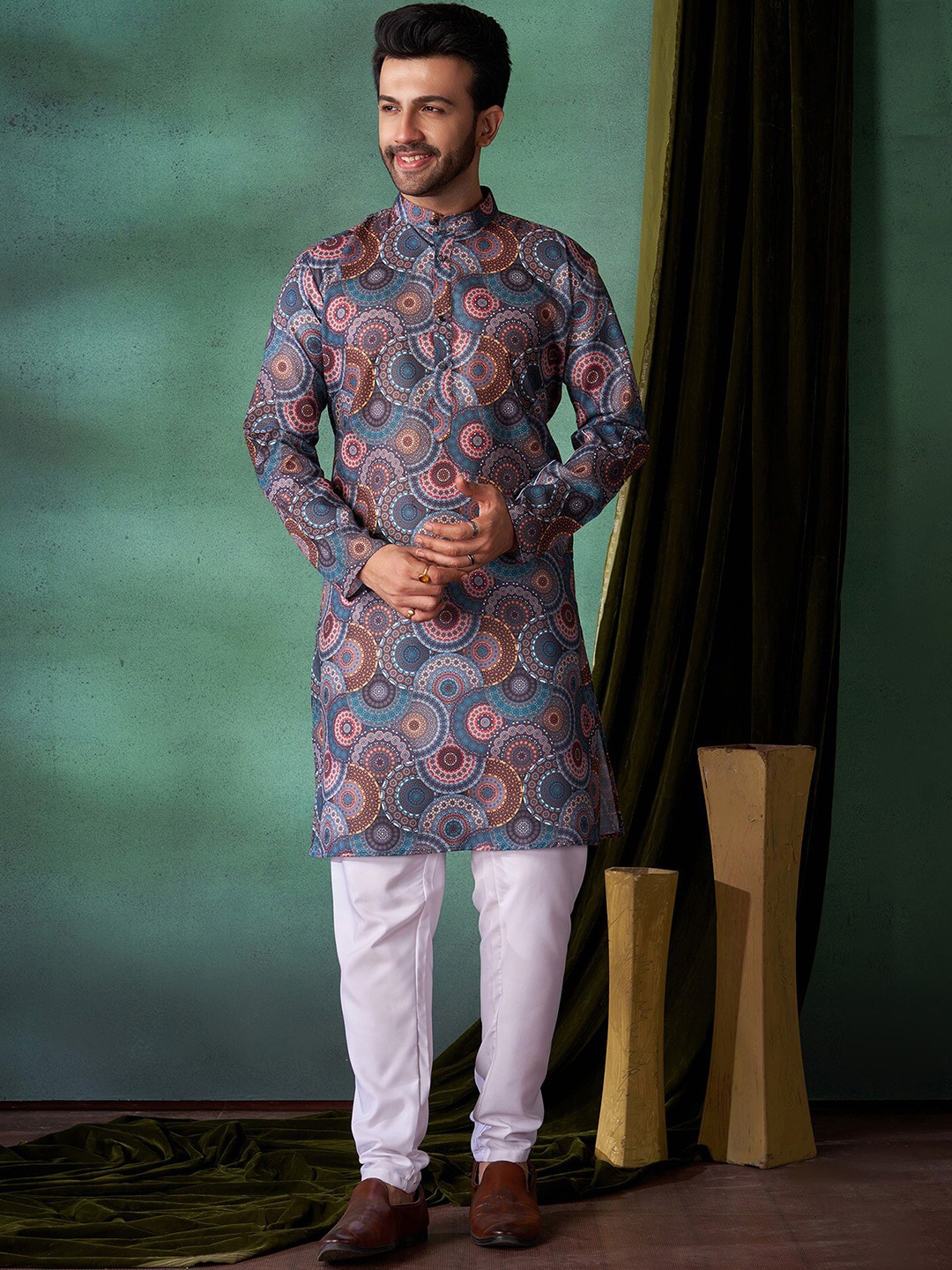 

Fashion FRICKS Men Ethnic Motifs Printed Regular Kurta with Pyjamas, Blue