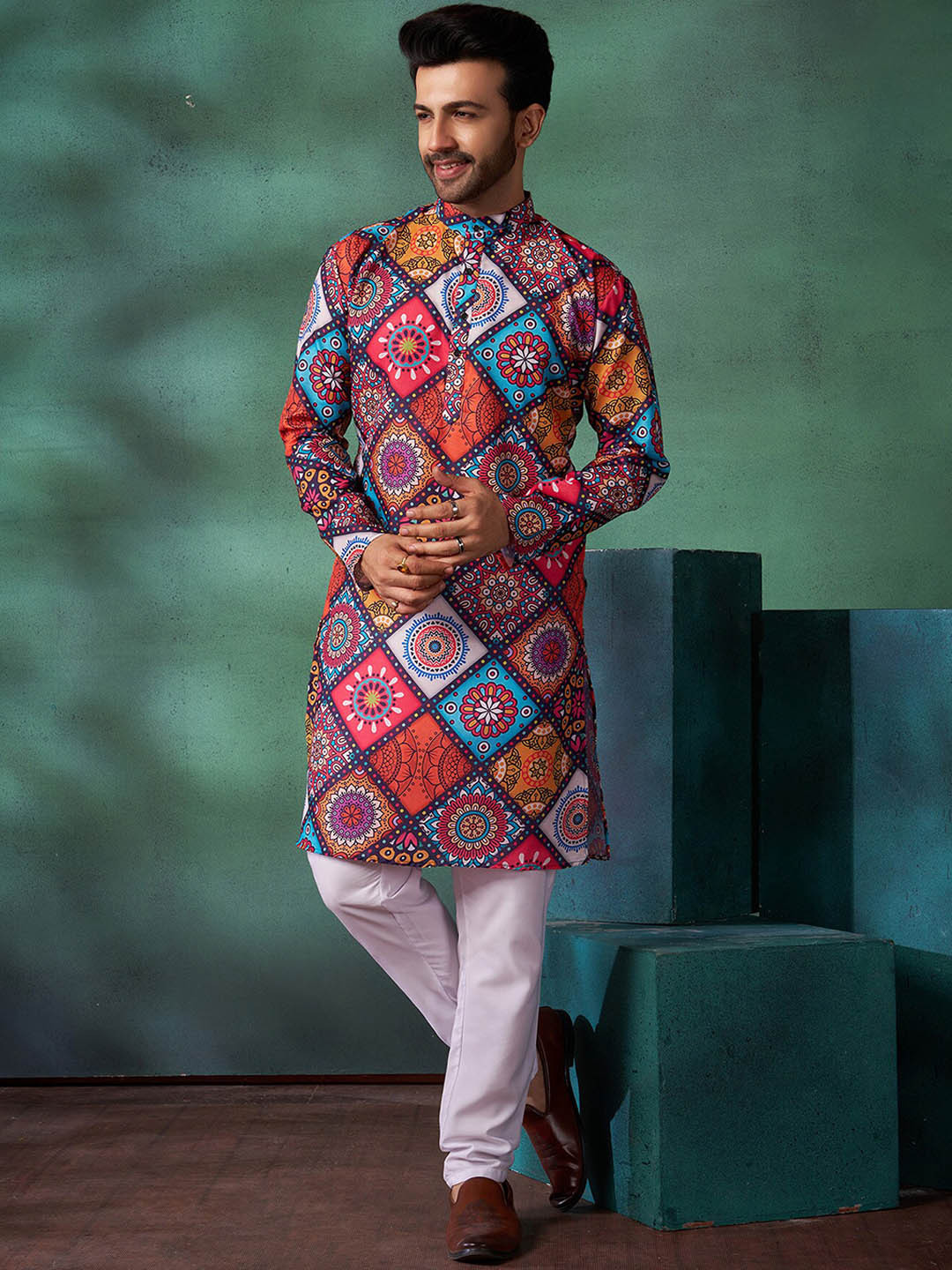 

Fashion FRICKS Men Ethnic Motifs Printed Regular Kurta with Pyjamas, Red
