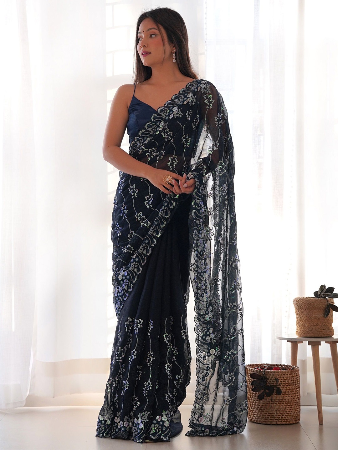 

Panzora Embellished Sequinned Pure Georgette Saree, Blue