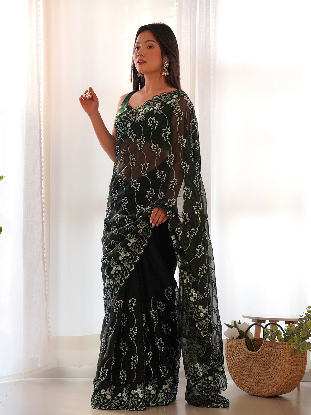 

Panzora Embellished Embroidered Pure Georgette Saree, Green