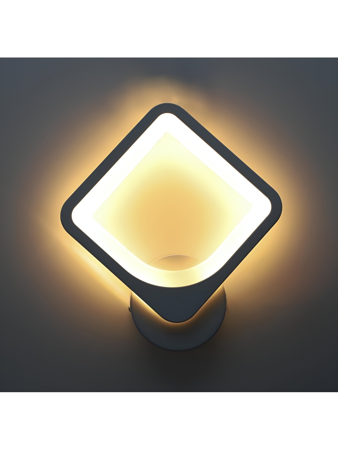 

GLINTAC Black Aluminium Quirky Square Shaped Wall Lamp
