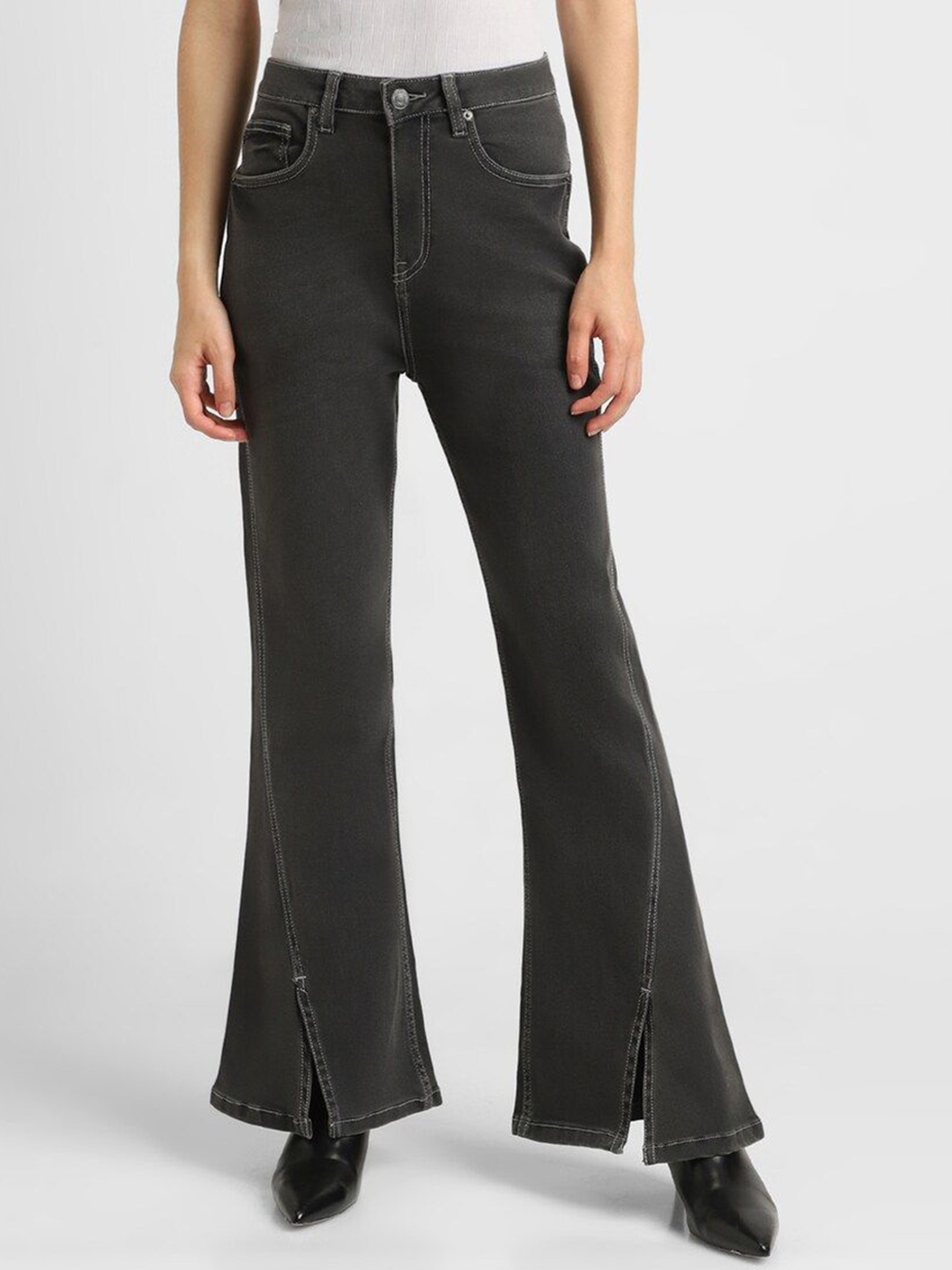 

FOREVER 21 Women Clean Look No Fade Dark Shade High-Rise Flared Fit Jeans, Grey