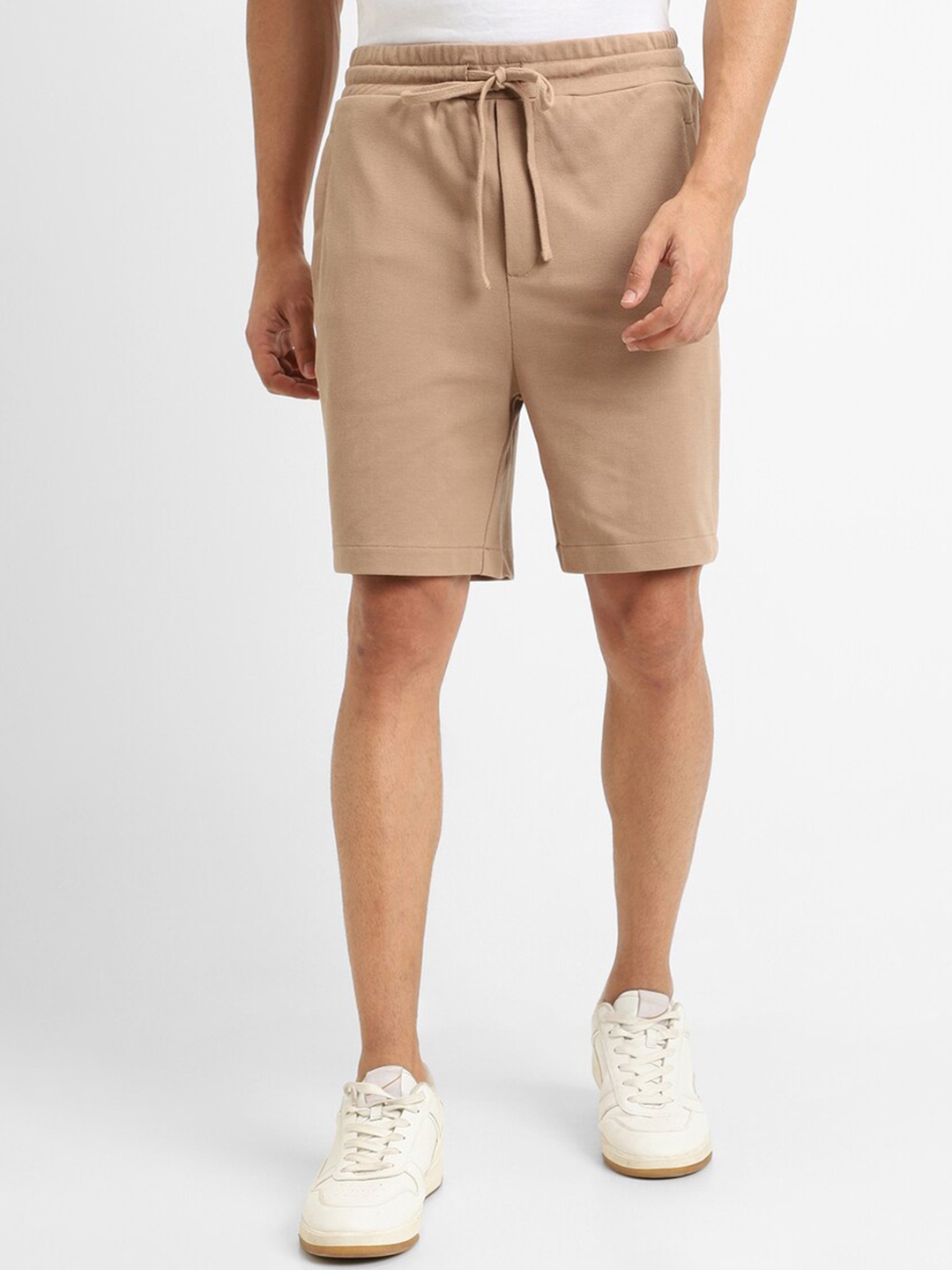 

FOREVER 21 Men Mid-Rise Cotton Shorts, Brown