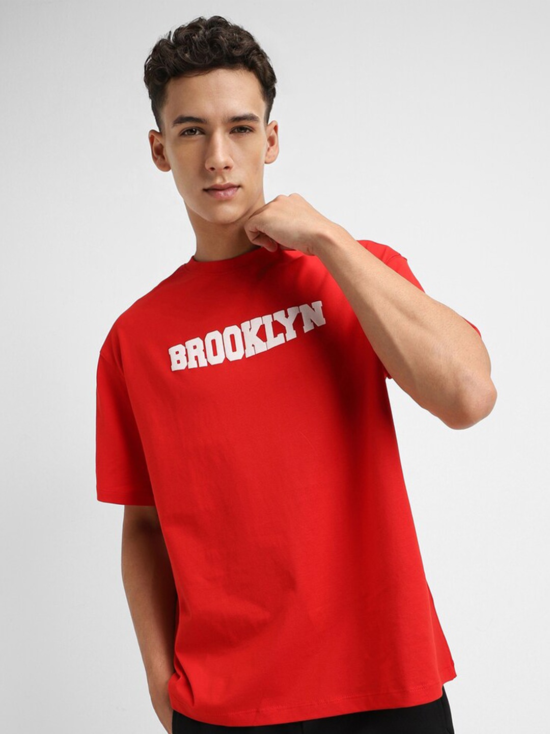 

FOREVER 21 Men Typography Printed Round Neck T-shirt, Red