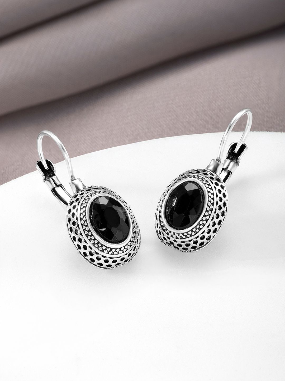 

Peora Silver-Plated Contemporary Studs Earrings, Black