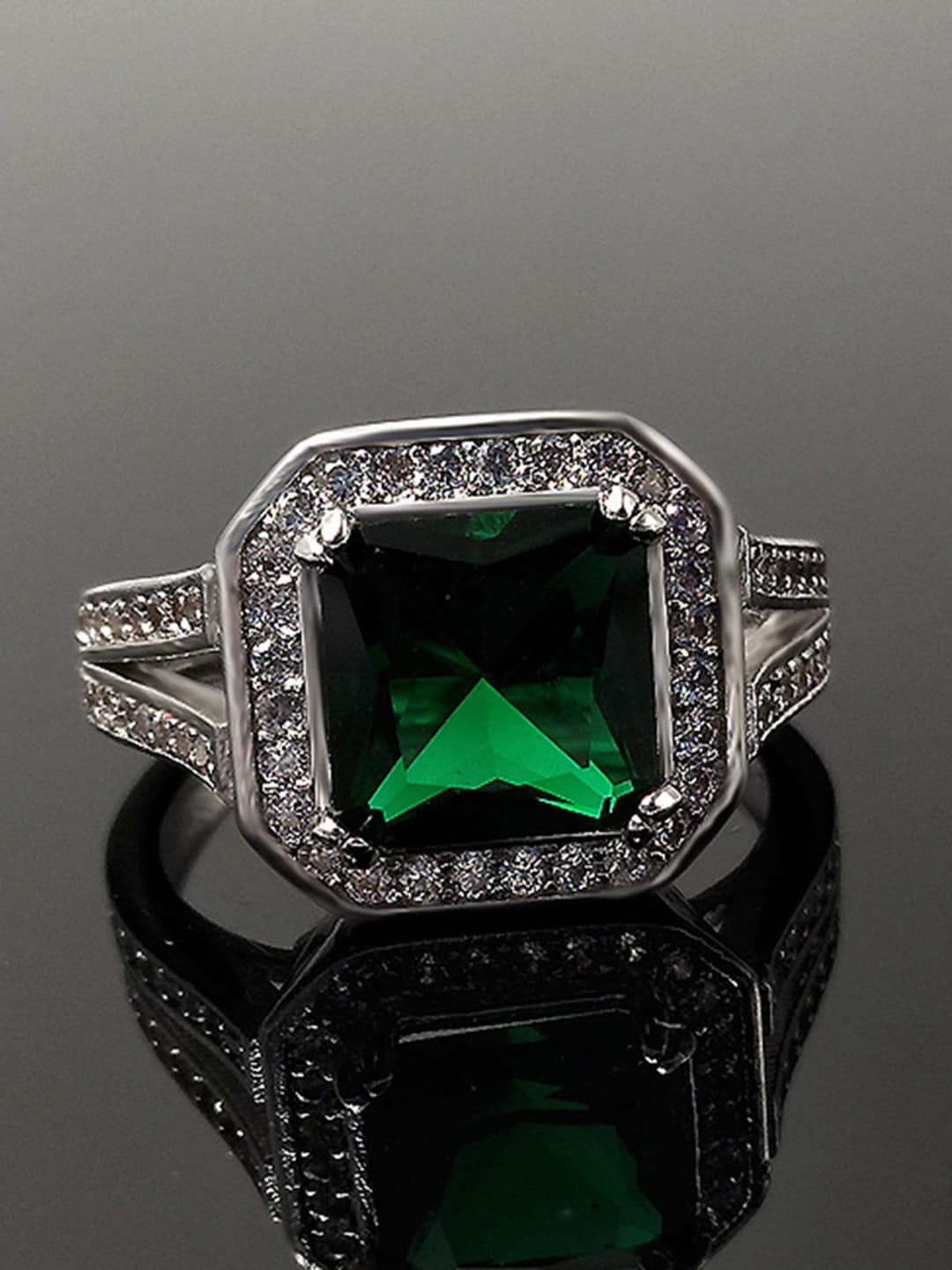 

Peora Silver-Plated CZ-Studded Finger Ring