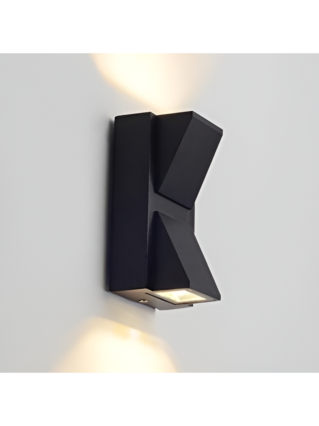 

SPARK WORLD Black Contemporary Abstract Shaped Metal Wall Lamp