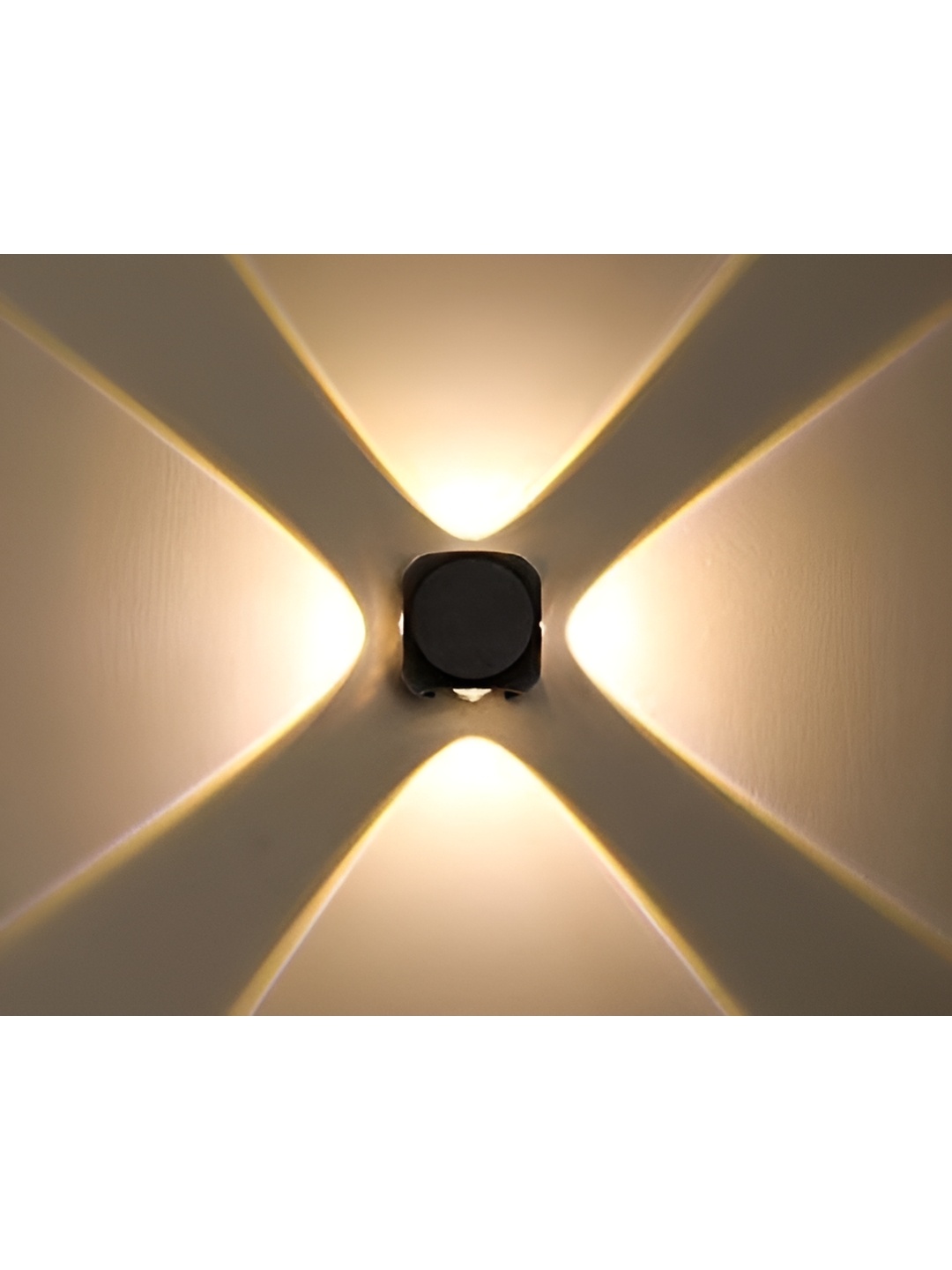 

SPARK WORLD White Acrylic Contemporary Square Shaped Wall Lamp