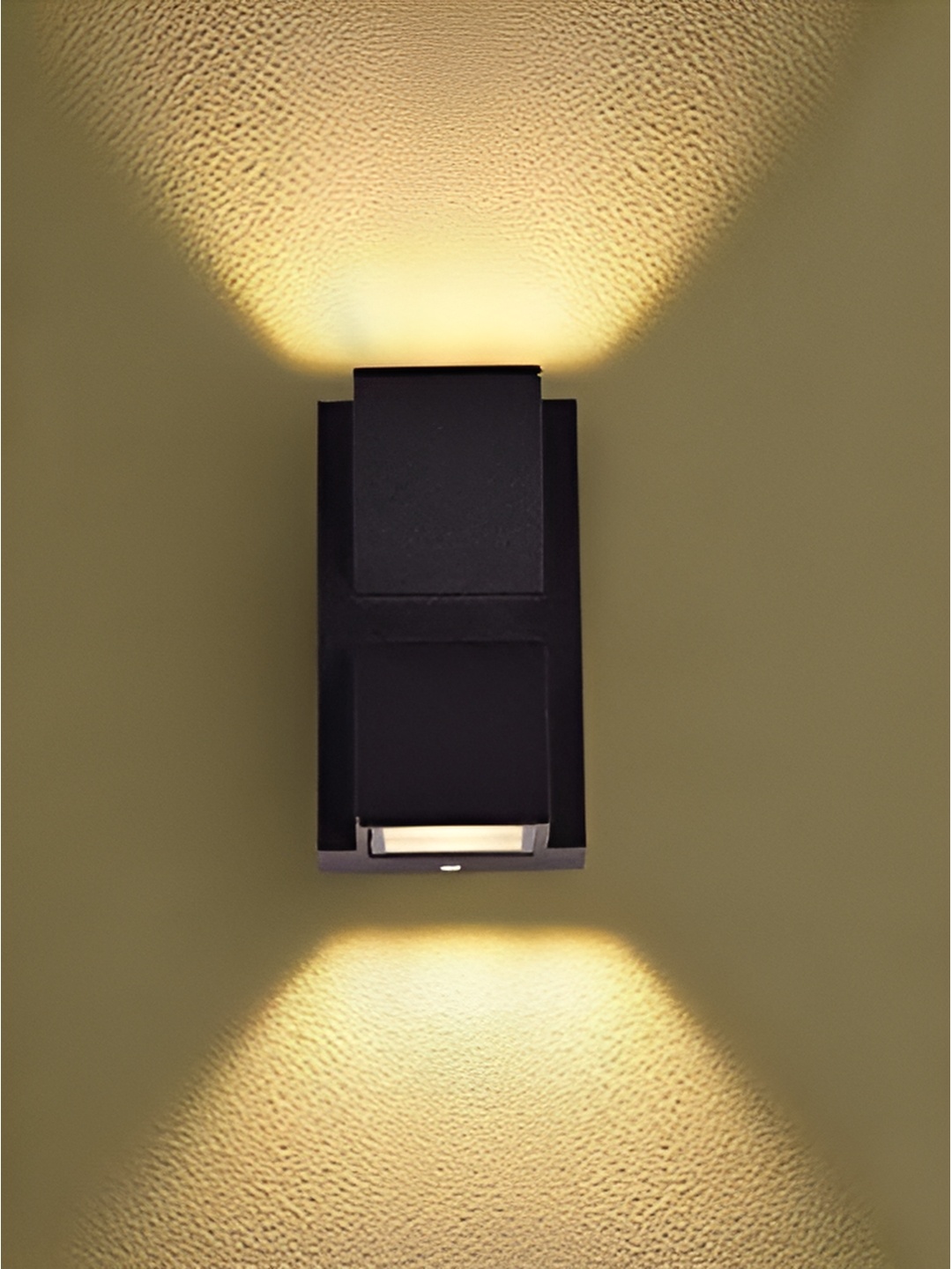 

SPARK WORLD Black Aluminium Quirky Abstract Shaped Wall Lamp