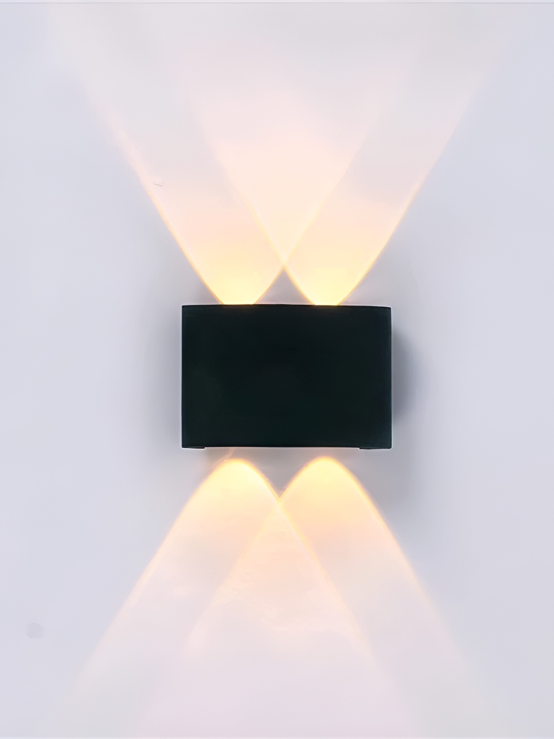 

SPARK WORLD Black Contemporary Abstract Shaped Metal Wall Lamp