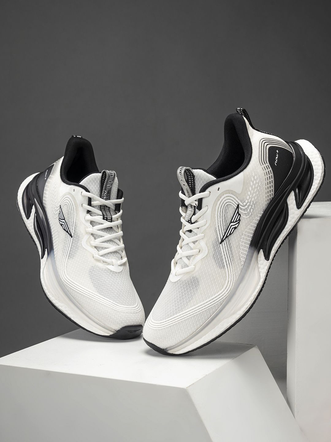 

Red Tape Men Flow+ Round Toe Mesh Walking Shoes, White