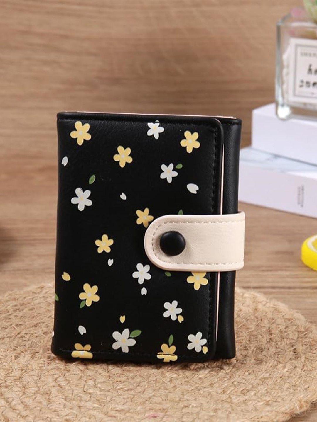 

SYGA Women Floral Printed Leather Two Fold Wallet, Black
