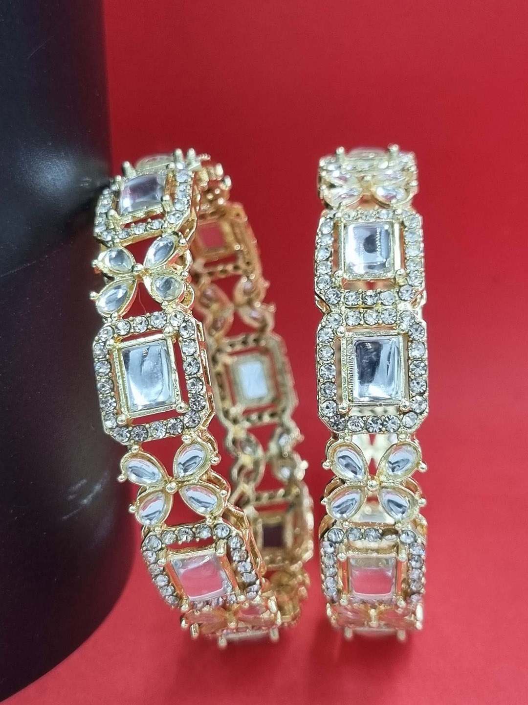 

Anouk Gold Toned Set of 2 Gold Plated Kundan Studded Bangles